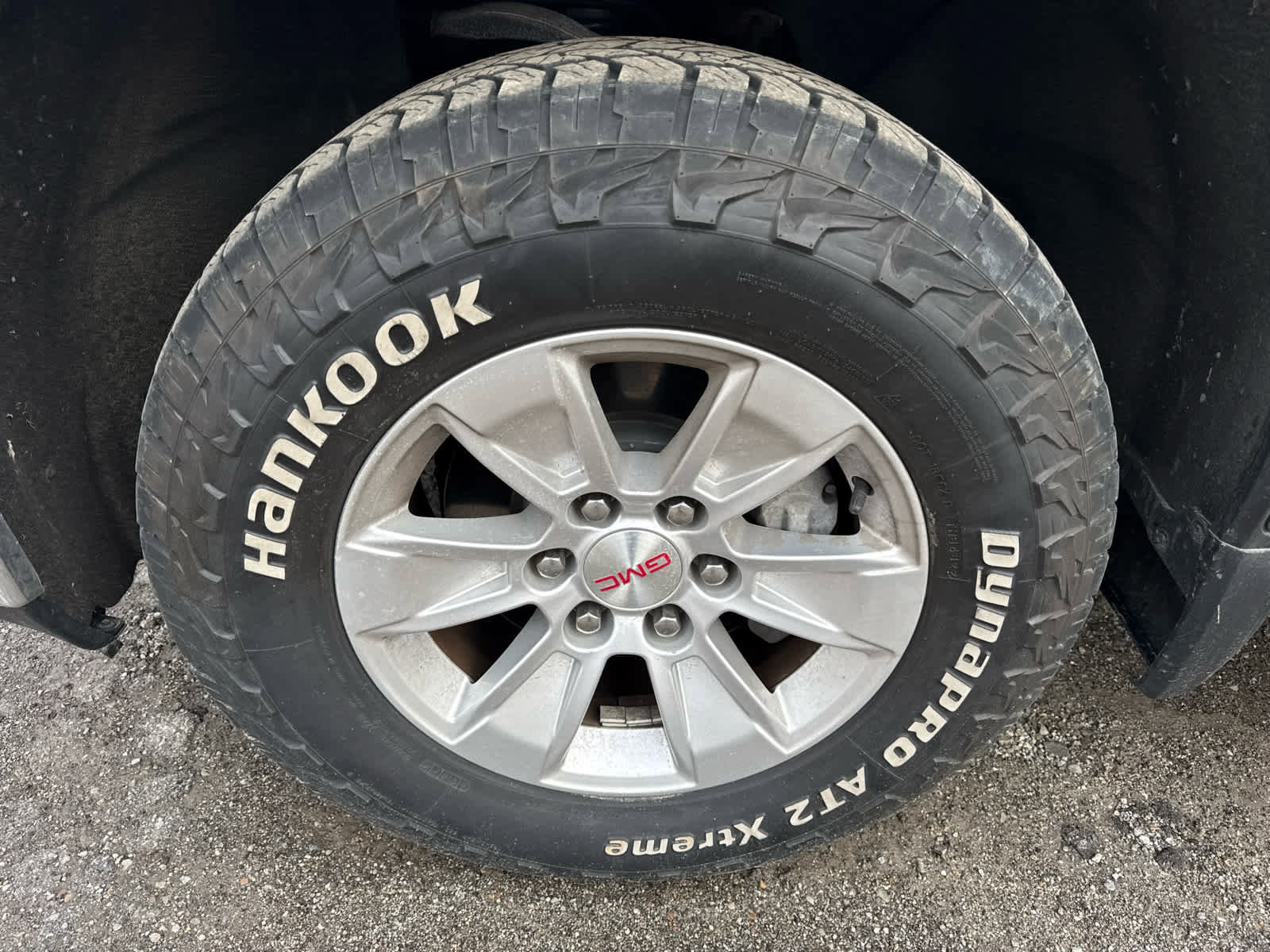 Used 2020 GMC Sierra 1500 SLE w/ SLE Value Package image 3