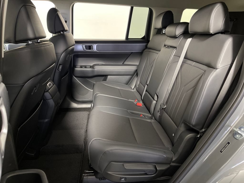 New 2026 Hyundai Santa Fe SEL FWD image 13