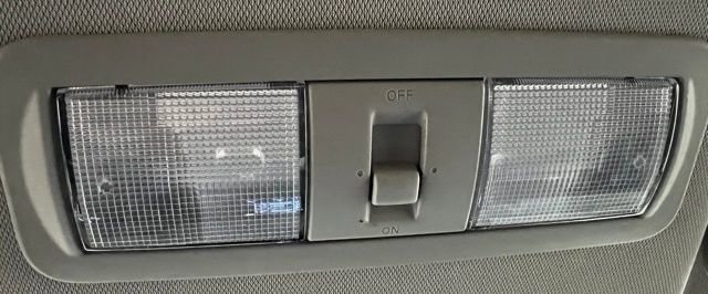 Used 2024 Nissan Frontier SV w/ Technology Package image 43