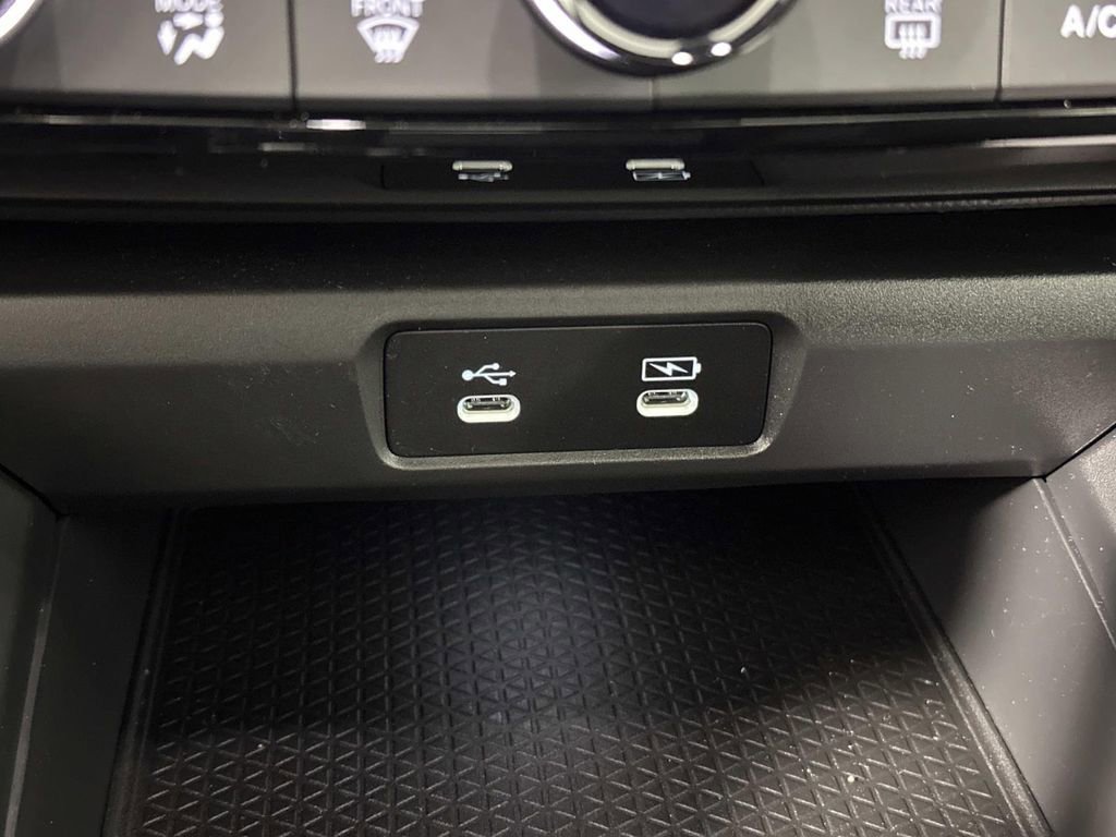 Used 2023 Honda Accord Sport image 14