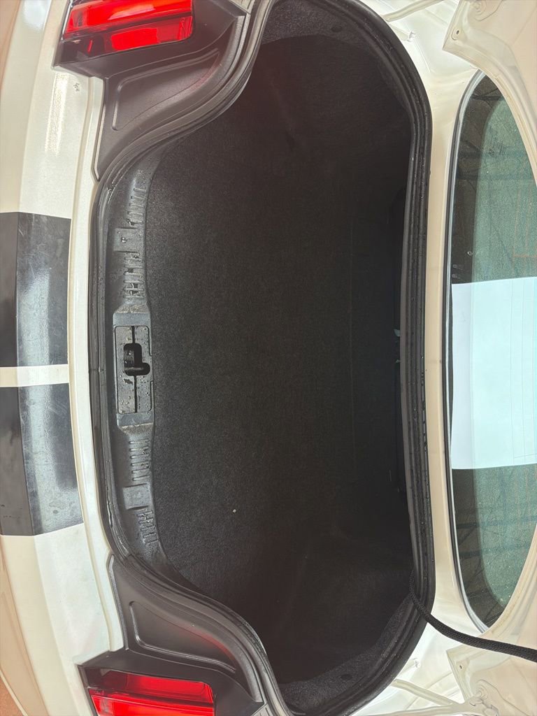 Used 2017 Ford Mustang Coupe image 12