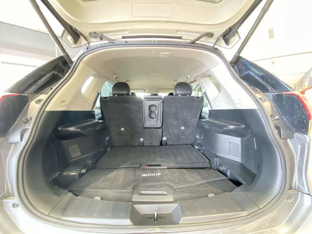 Used 2019 Nissan Rogue SL image 26