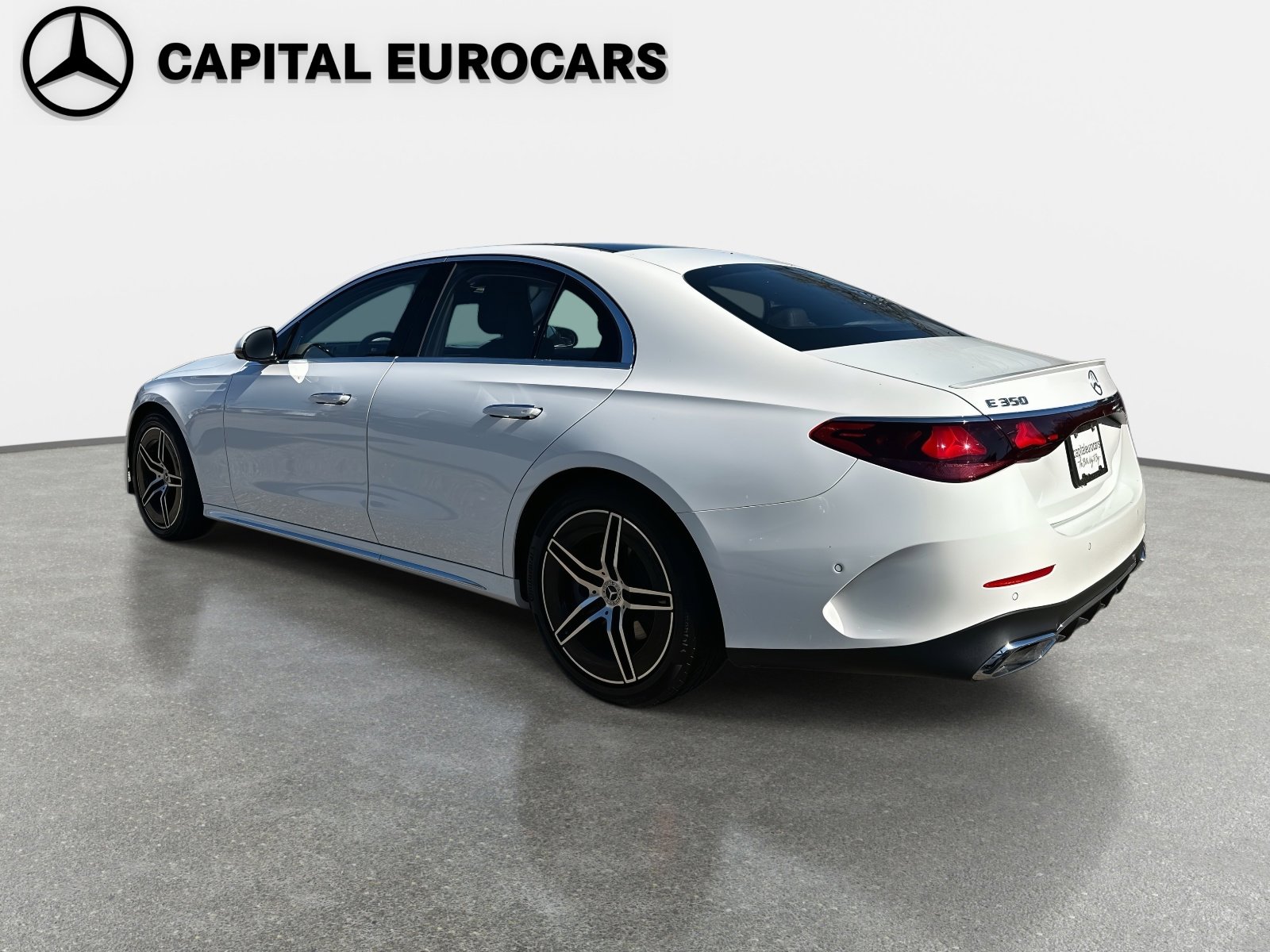 Used 2025 Mercedes-Benz E 350 Sedan image 3