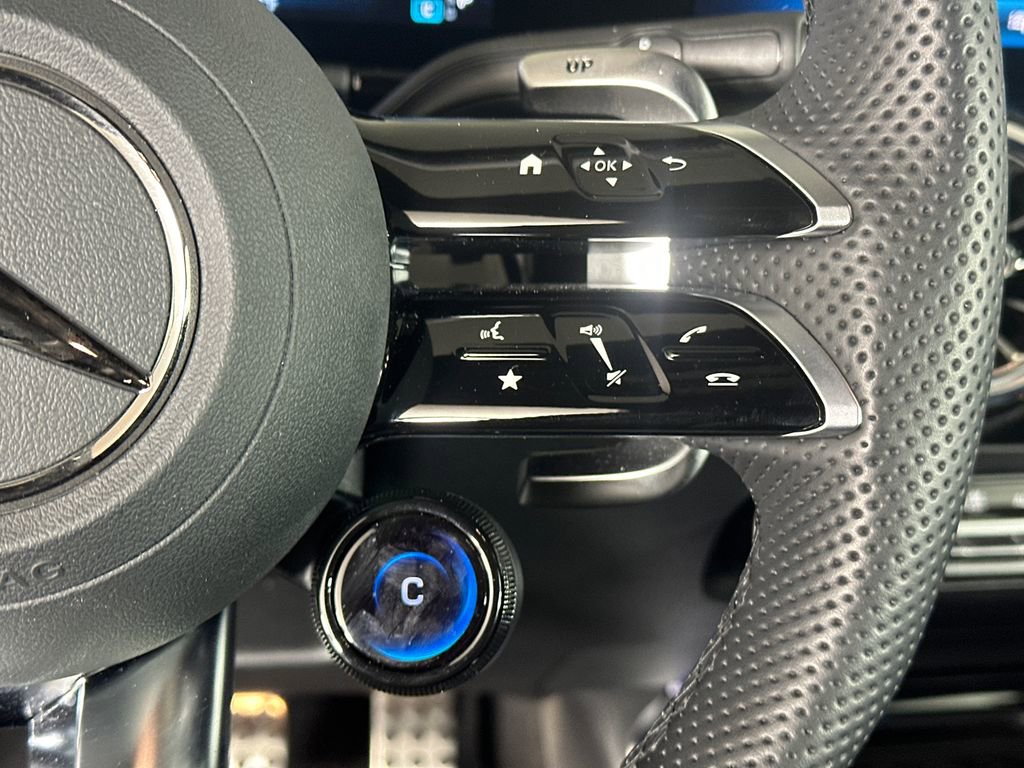 Certified 2025 Mercedes-Benz GLA 35 AMG 4MATIC image 28