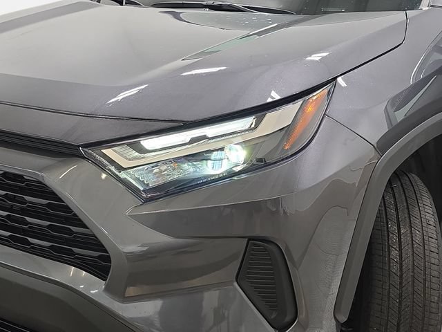 Certified 2025 Toyota RAV4 XLE AWD/4WD image 30