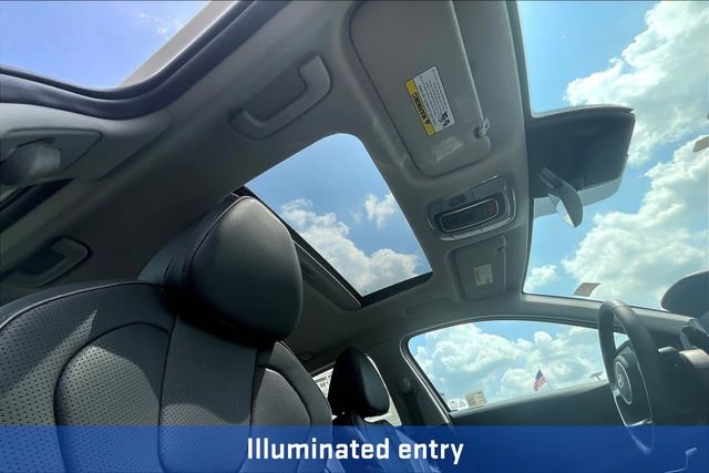 New 2025 Hyundai Elantra Limited FWD image 32
