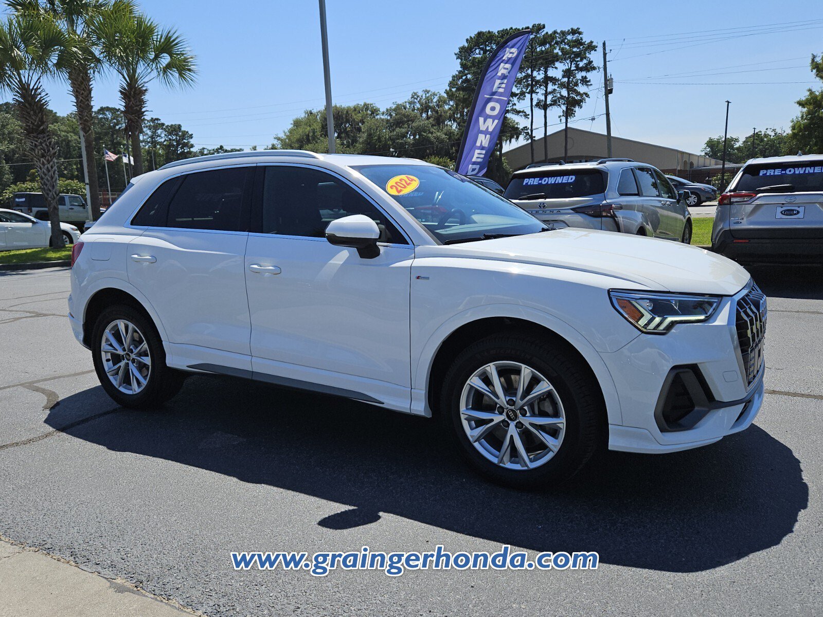 Used 2024 Audi Q3 2.0T Premium AWD/4WD image 7
