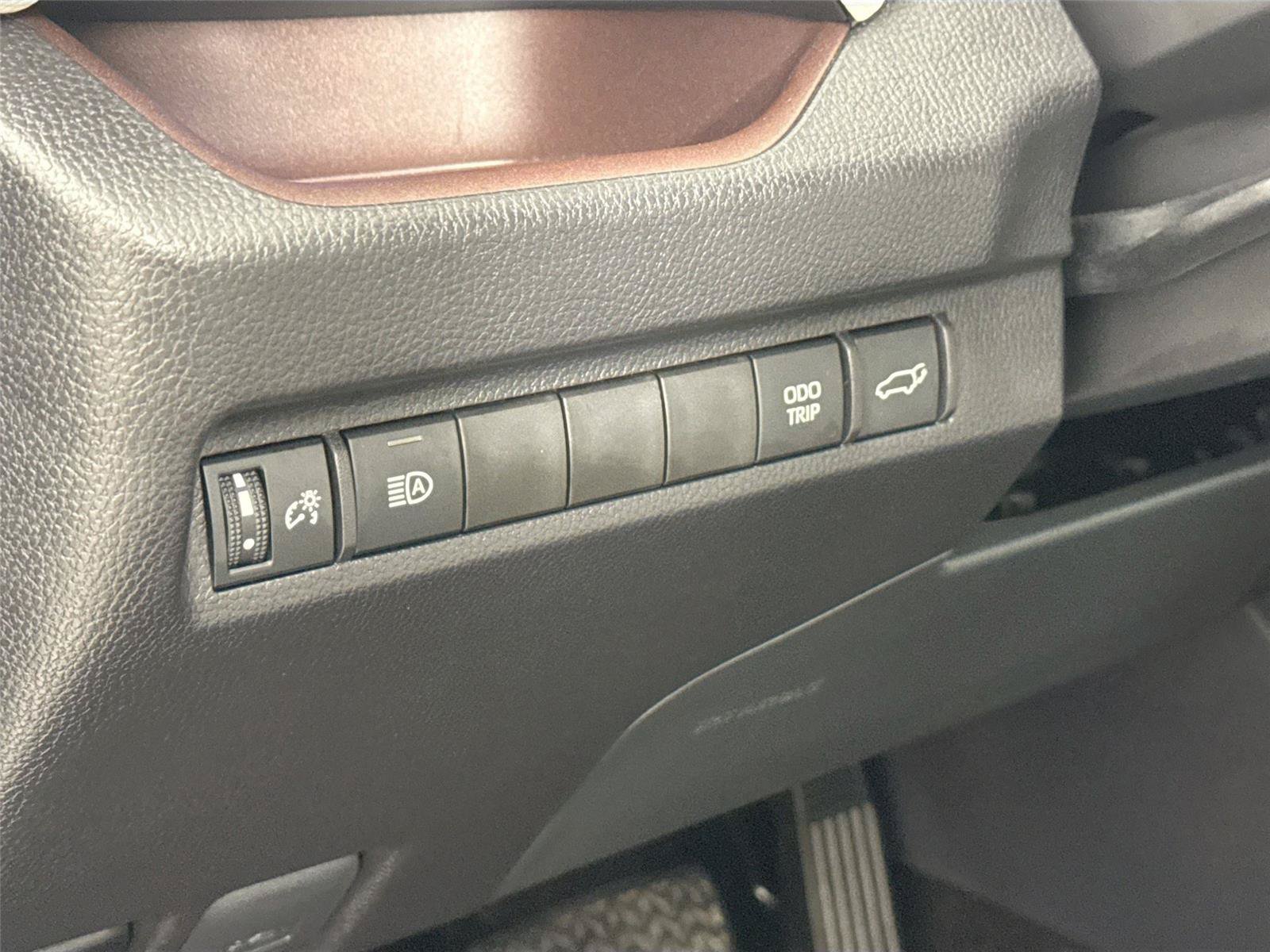 Certified 2025 Toyota RAV4 Limited FWD image 16