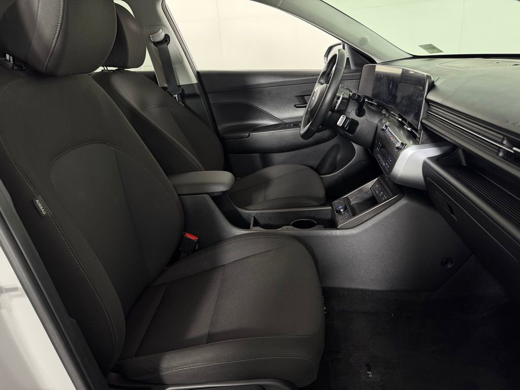 Used 2024 Hyundai Kona SEL image 32