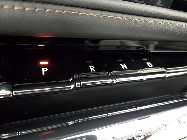 New 2026 Lincoln Aviator AWD image 16