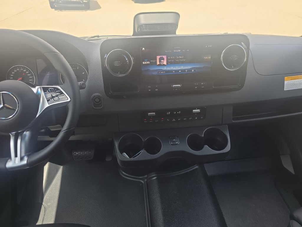 New 2026 Mercedes-Benz Sprinter 2500 image 17