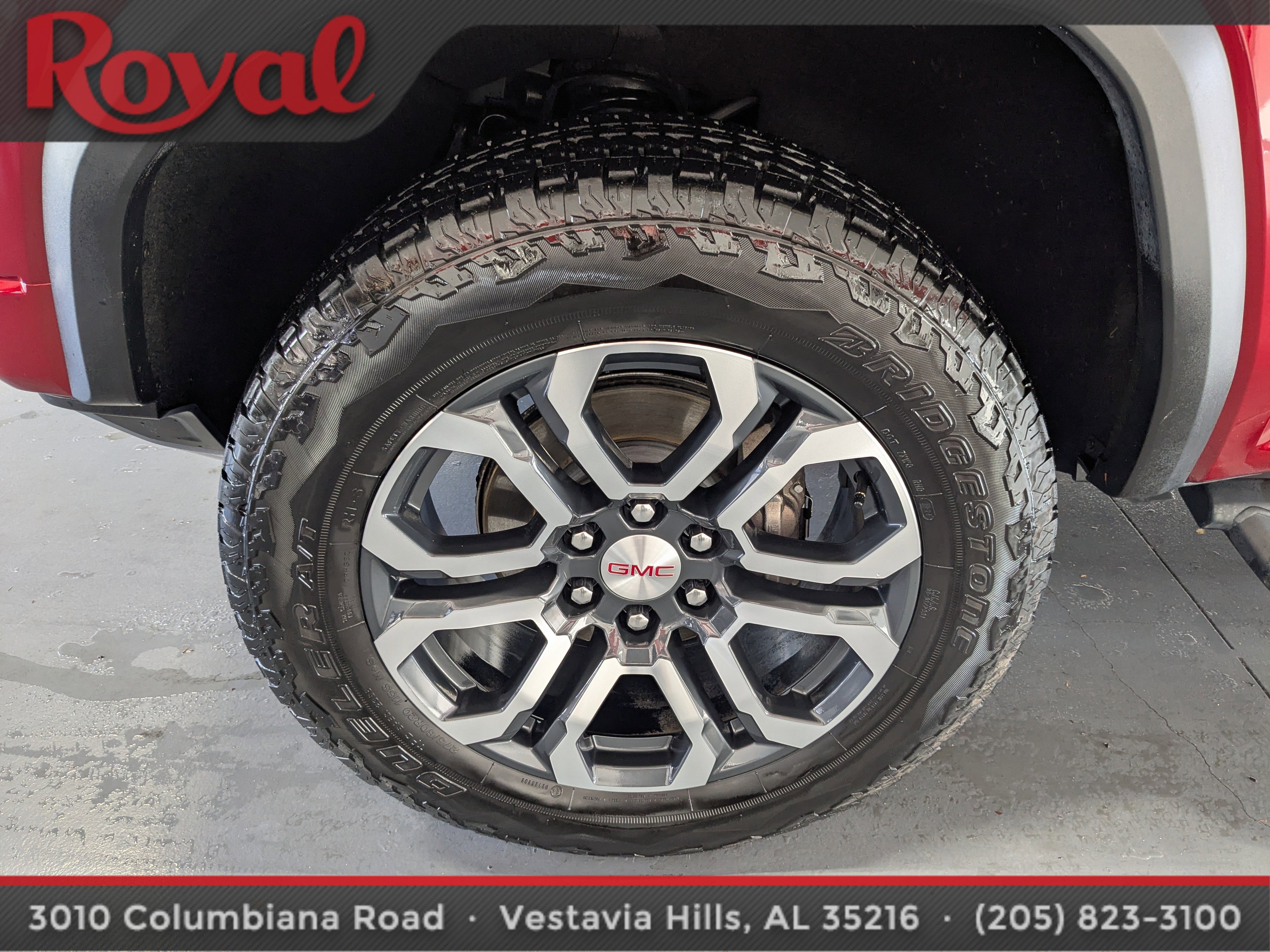 Used 2024 GMC Canyon AT4 w/ Technology Package image 24