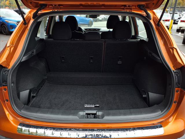 Used 2021 Nissan Rogue Sport S image 25