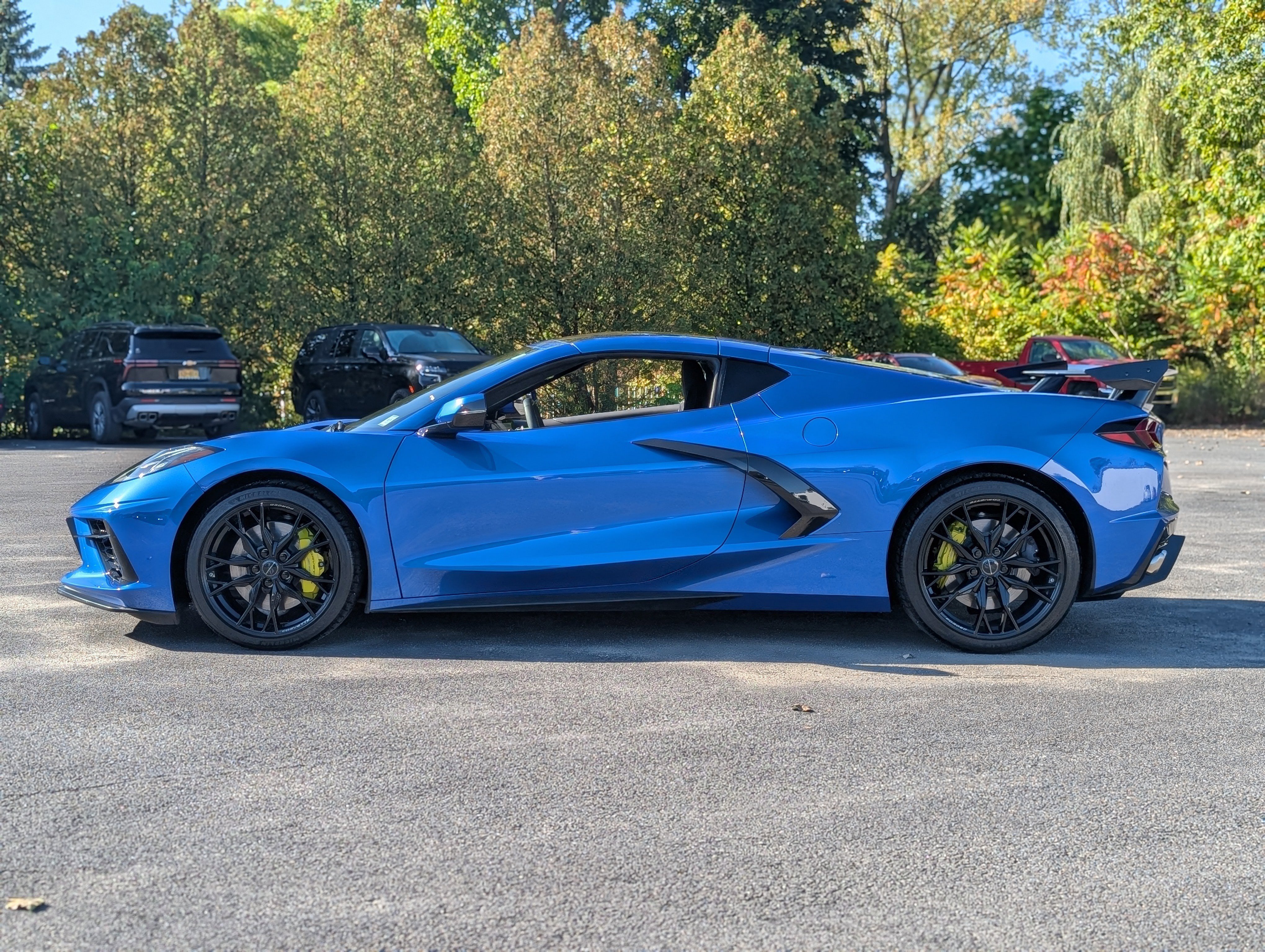 Used 2023 Chevrolet Corvette Stingray Premium Cpe w/ Z51 Performance Package image 9
