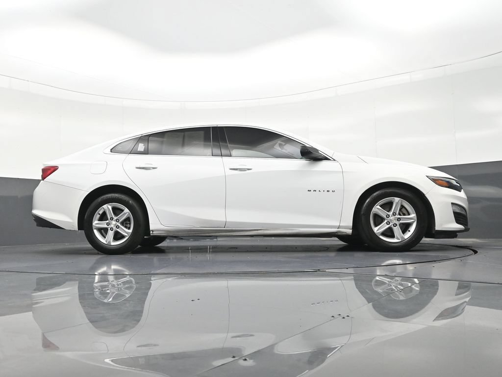 Used 2022 Chevrolet Malibu LS FWD image 28
