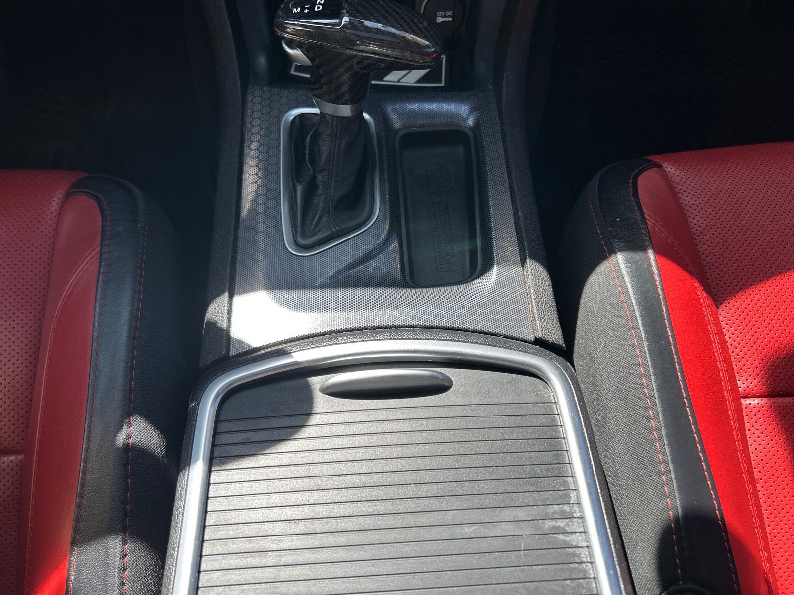 Used 2017 Dodge Charger R/T w/ Premium Group image 30