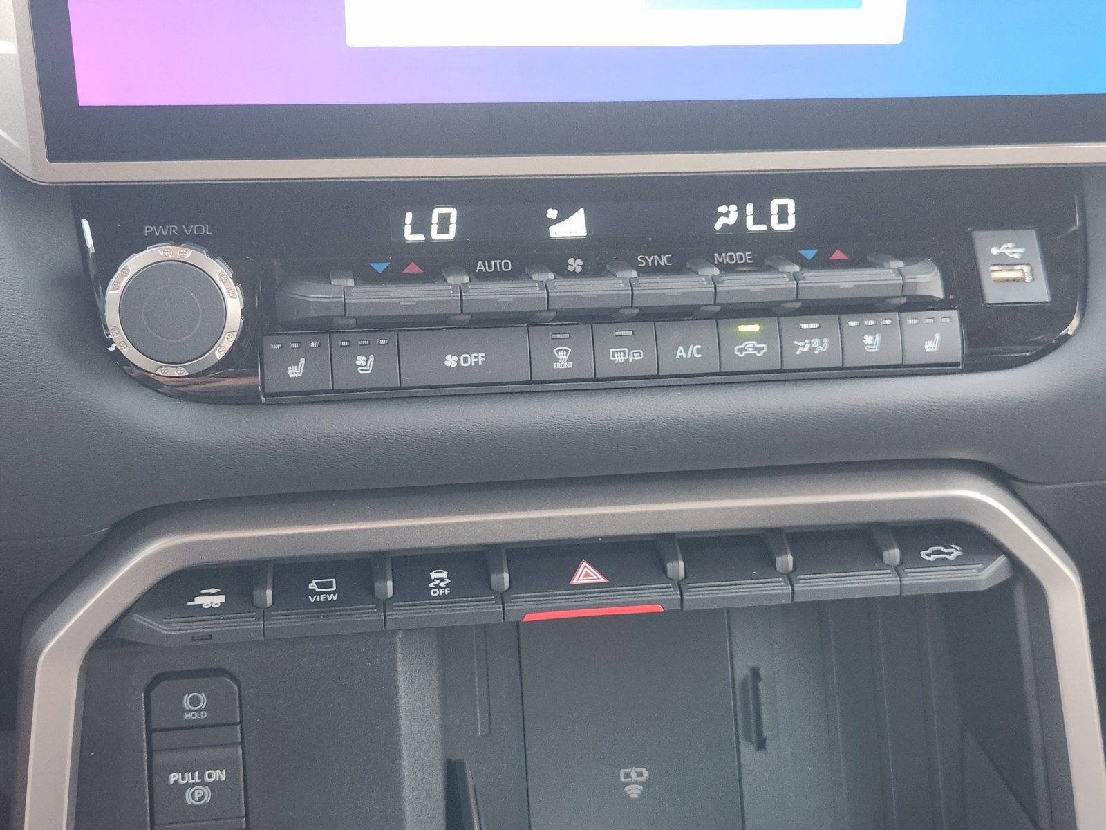 New 2026 Toyota Tundra Platinum AWD/4WD image 18