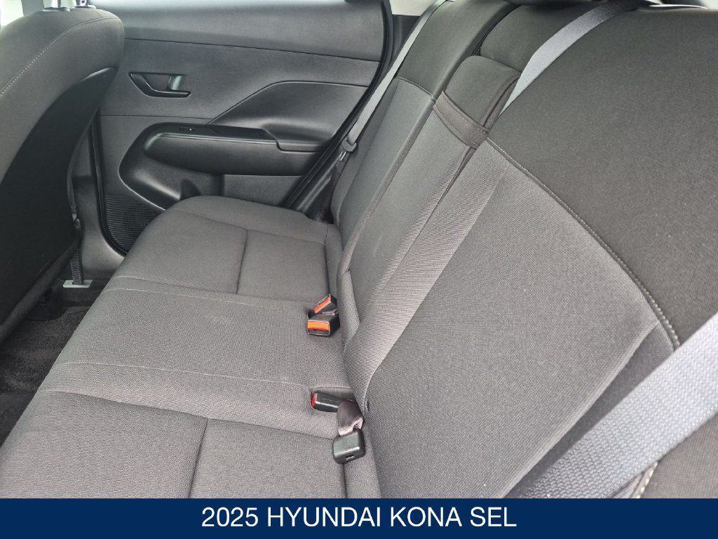 Certified 2025 Hyundai Kona SEL AWD/4WD image 16