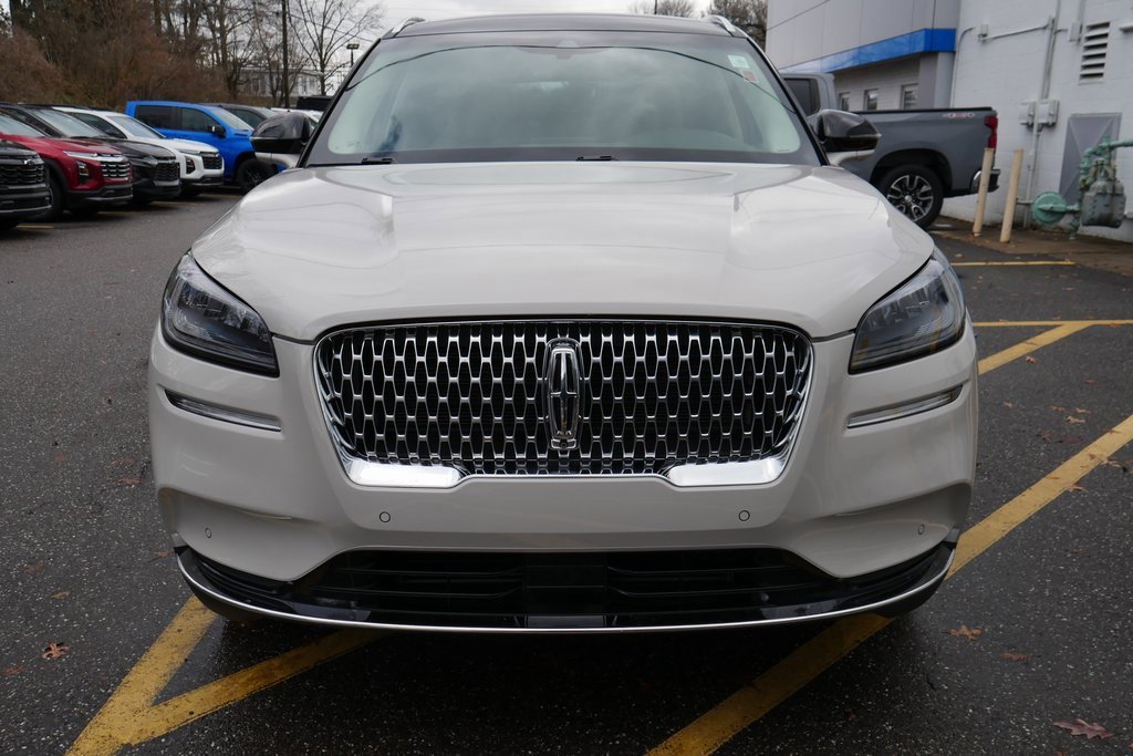 Used 2022 Lincoln Corsair Reserve w/ Equipment Group 201A image 3