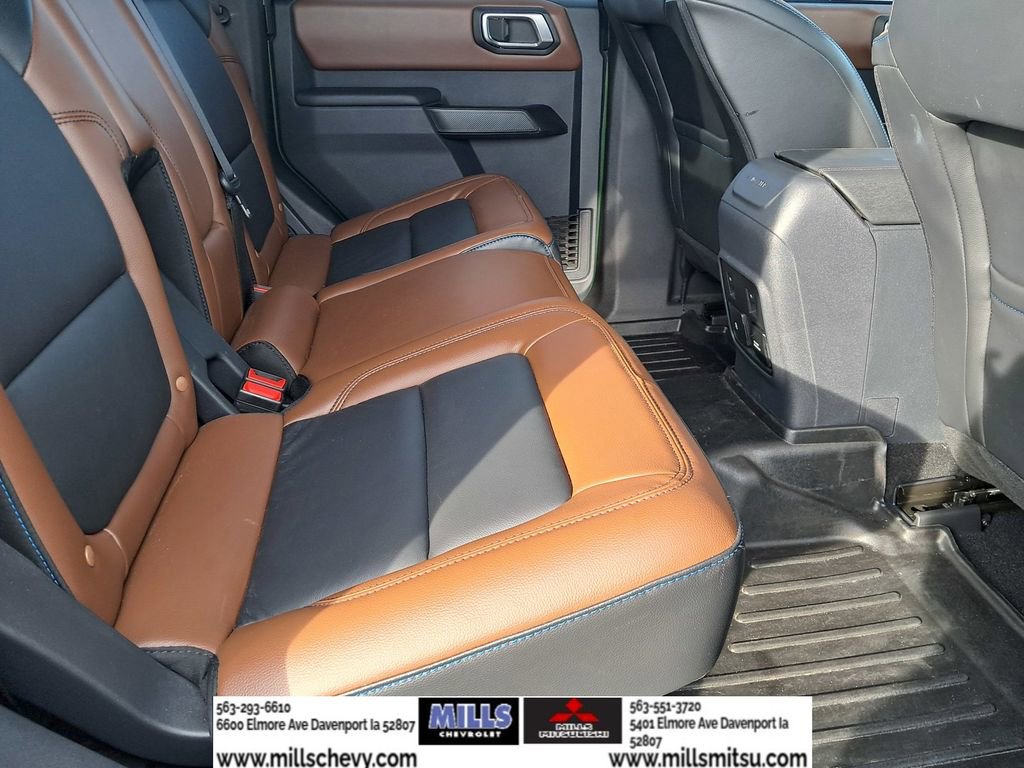 Used 2024 Ford Bronco Outer Banks AWD/4WD image 15