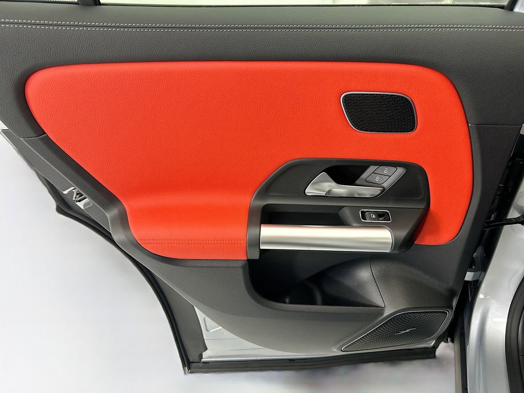 New 2026 Mercedes-Benz GLA 35 AMG 4MATIC image 25