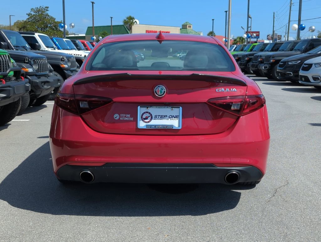 Used 2019 Alfa Romeo Giulia Ti image 6