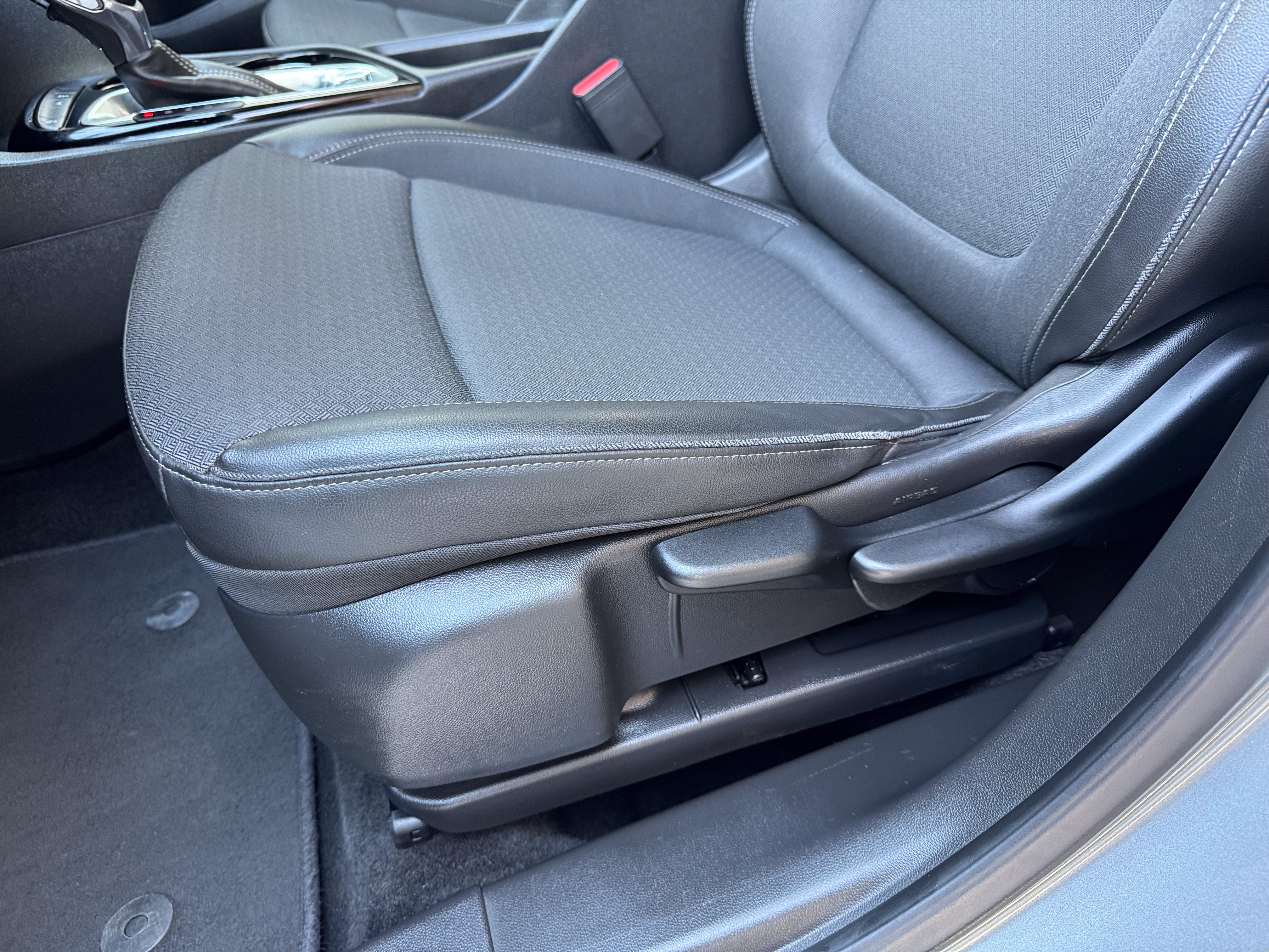 Used 2024 Buick Encore GX Preferred FWD image 13