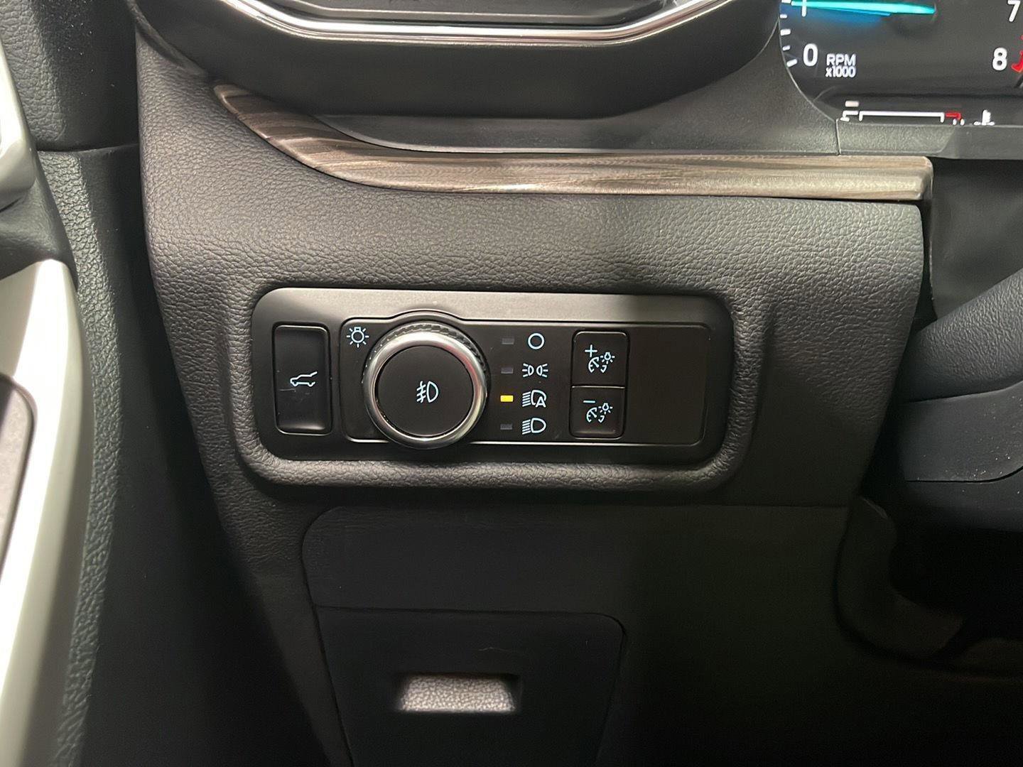 Used 2023 Ford Explorer Limited image 15