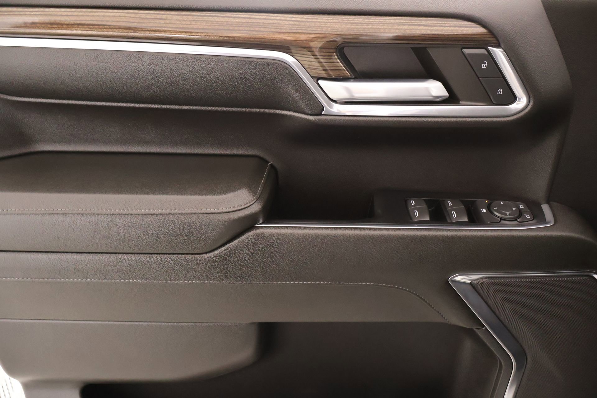 Used 2024 Chevrolet Silverado 1500 LT Trail Boss image 16