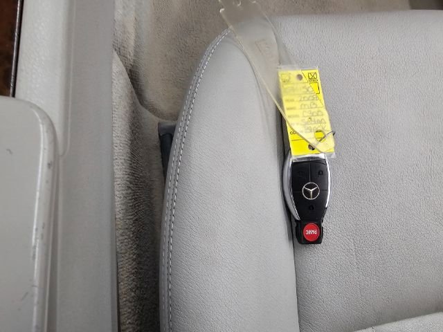 Used 2009 Mercedes-Benz C 300 Sedan image 22