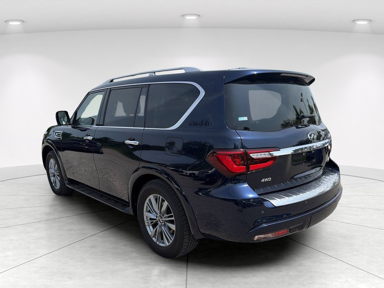 Used 2021 INFINITI QX80 Luxe w/ Cargo Package AWD/4WD image 6