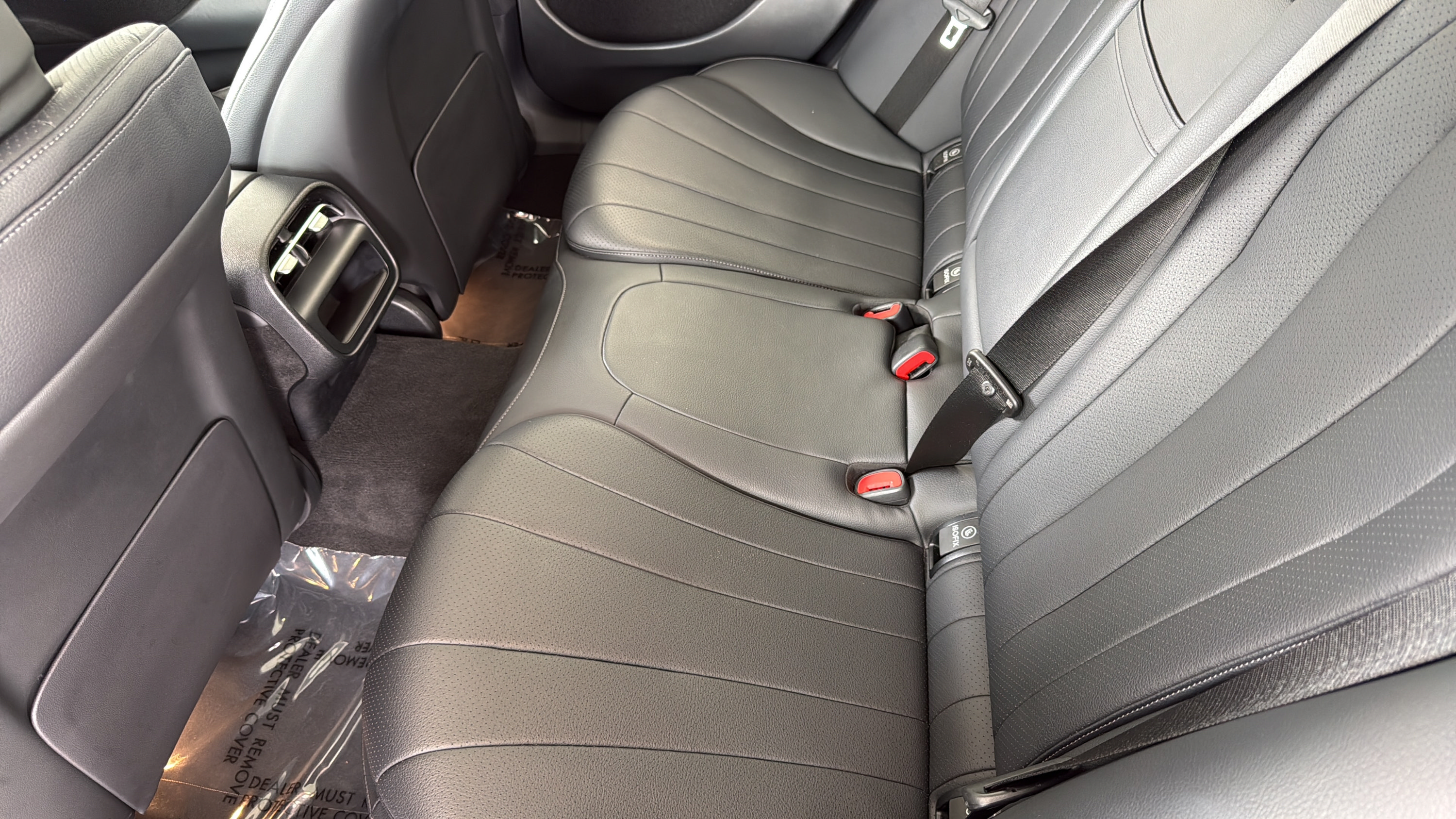 Certified 2025 Mercedes-Benz E 350 4MATIC Sedan w/ Winter Package image 24