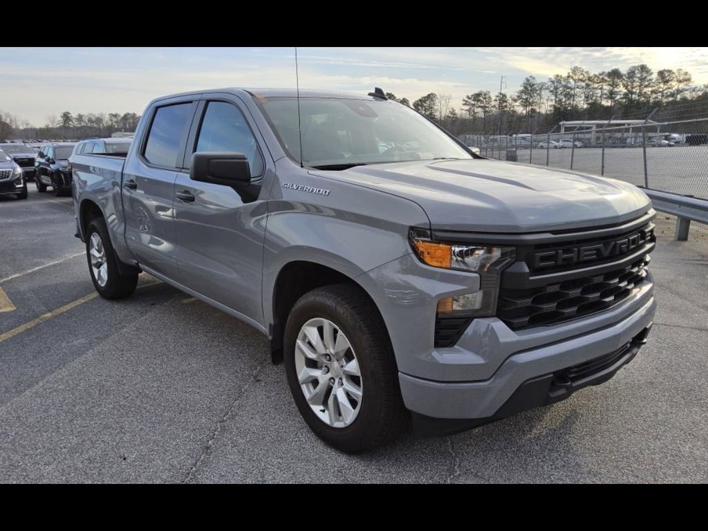 Used 2024 Chevrolet Silverado 1500 Custom RWD image 2