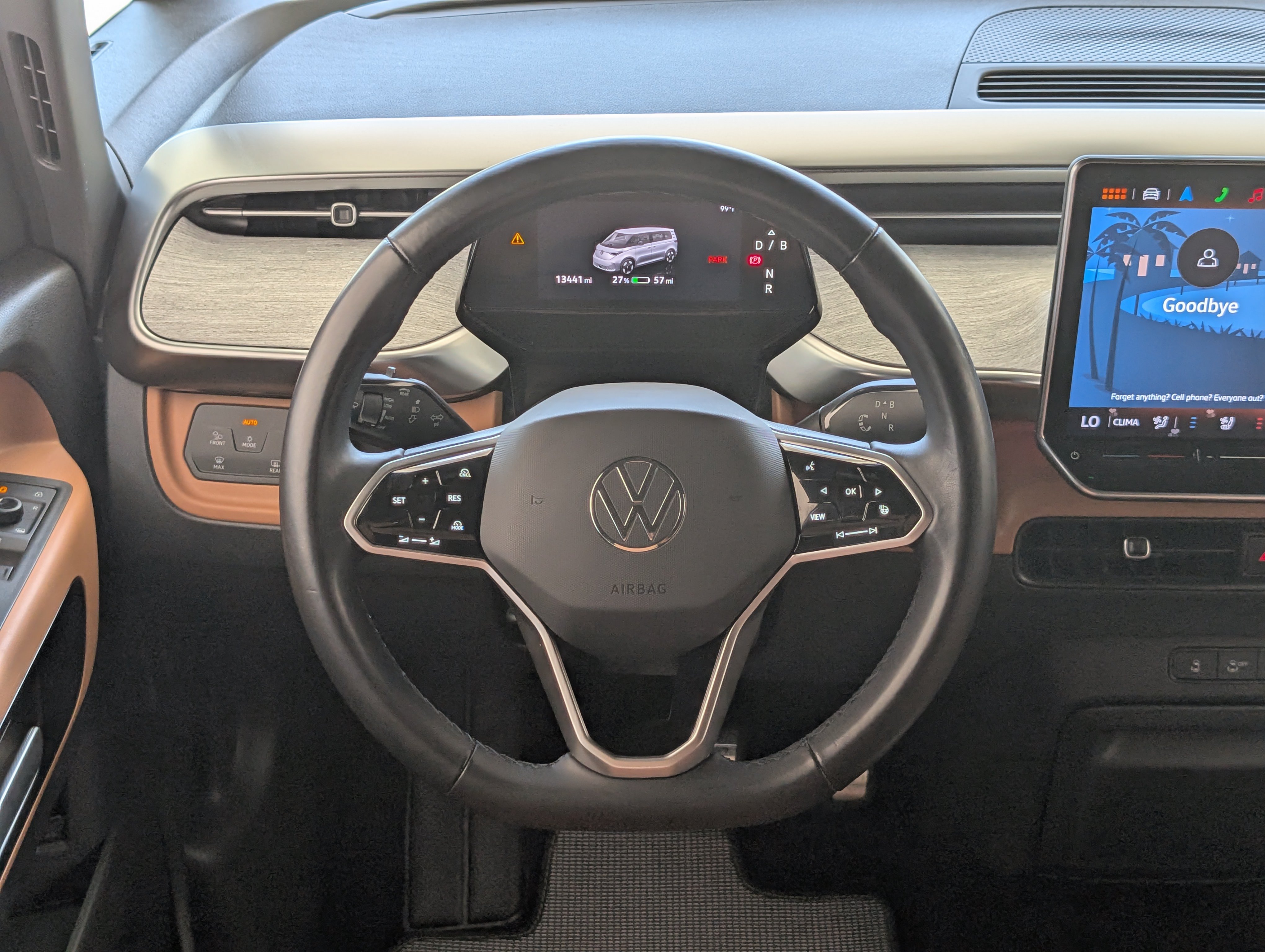 Used 2025 Volkswagen ID. Buzz Pro S Plus RWD image 28