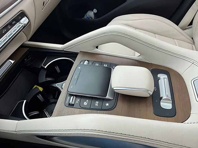Used 2022 Mercedes-Benz GLS 450 4MATIC image 22