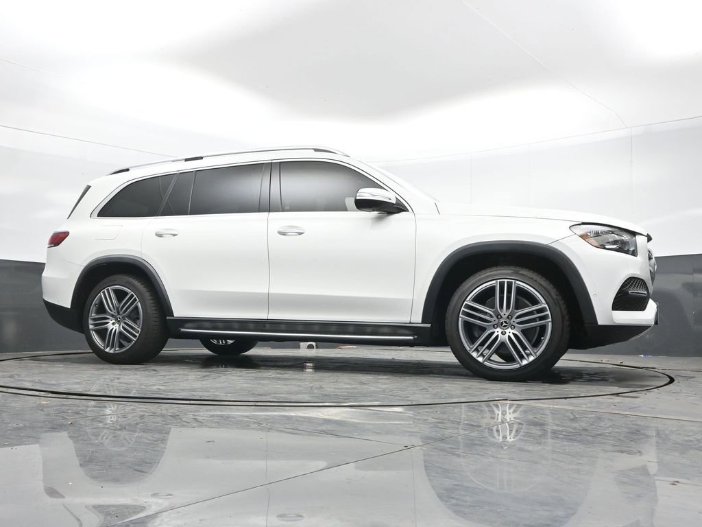 Used 2022 Mercedes-Benz GLS 450 4MATIC image 45