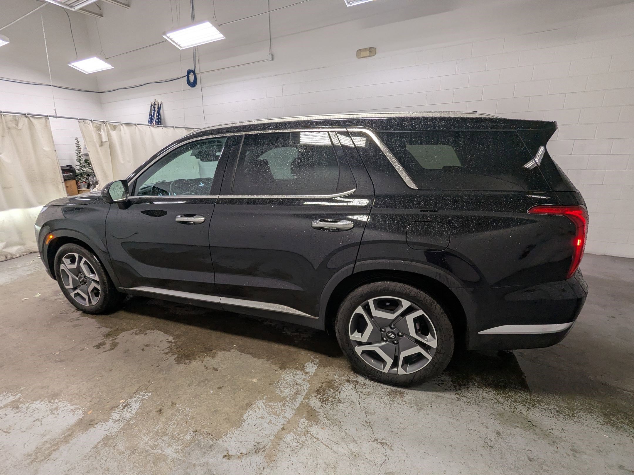 Used 2025 Hyundai Palisade Limited image 10