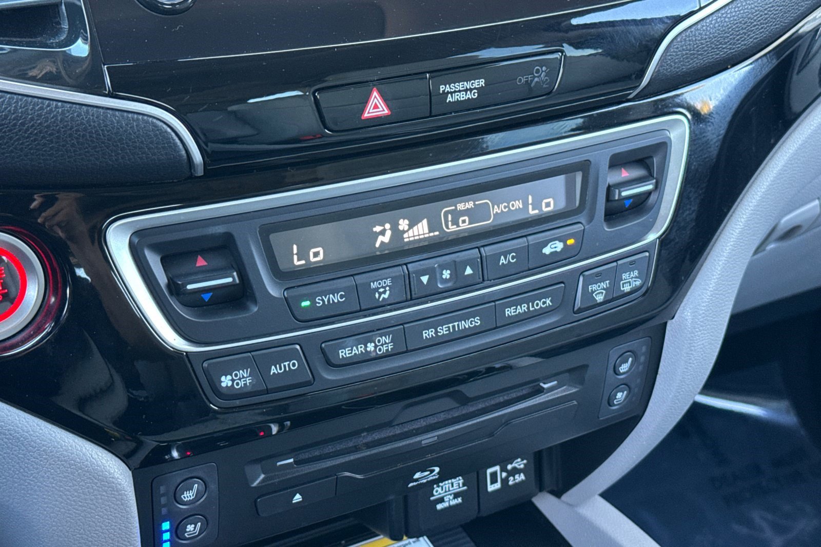 Used 2021 Honda Pilot Elite image 19