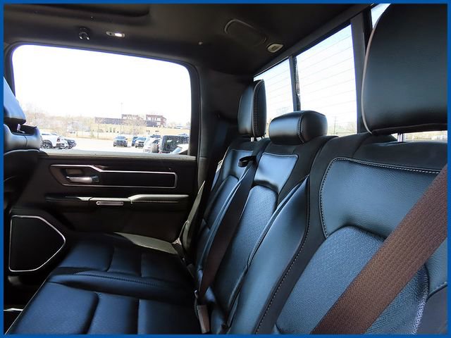 Used 2022 RAM 1500 Laramie AWD/4WD image 11