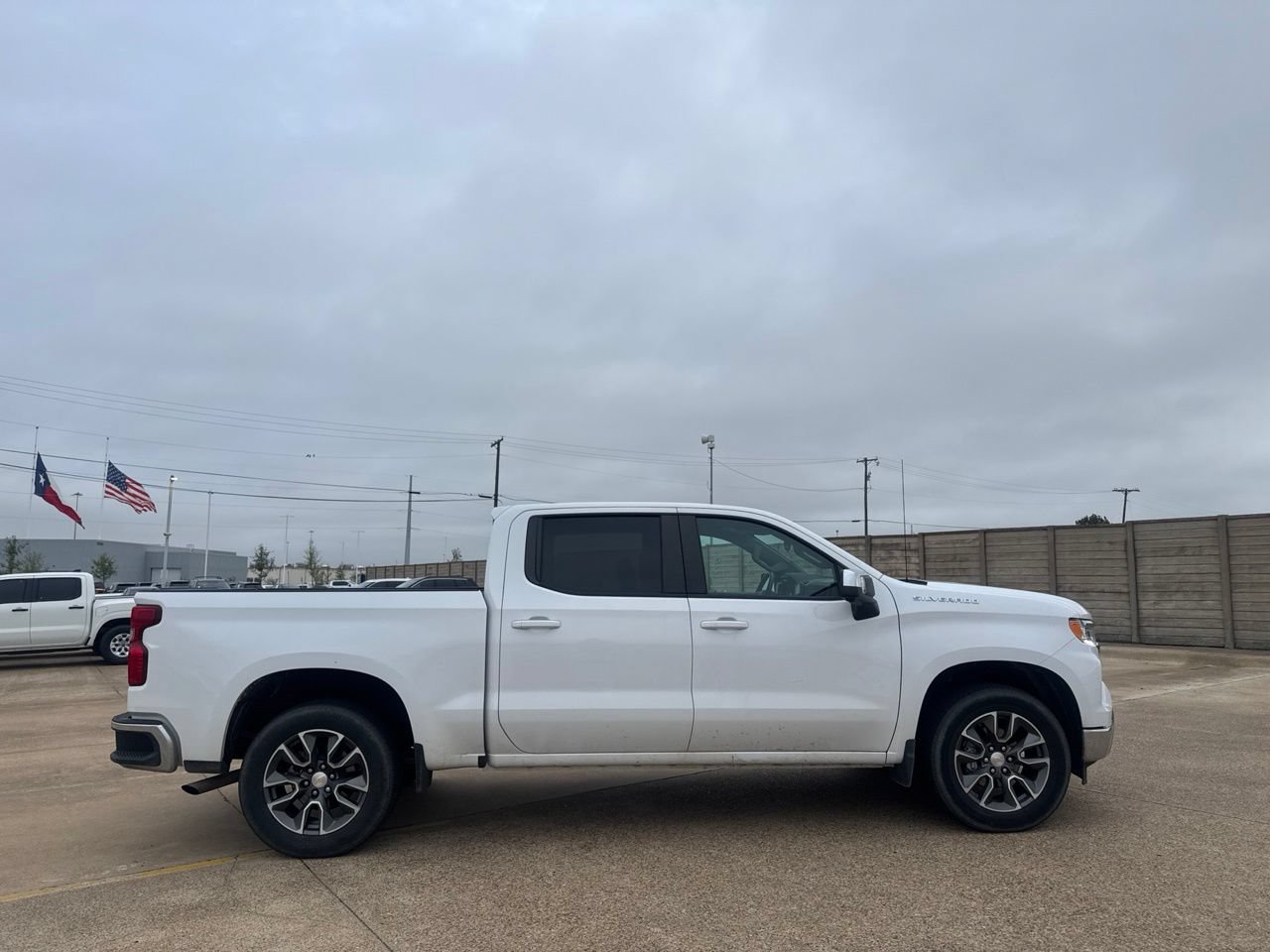 Used 2025 Chevrolet Silverado 1500 LT w/ Safety Package RWD image 28