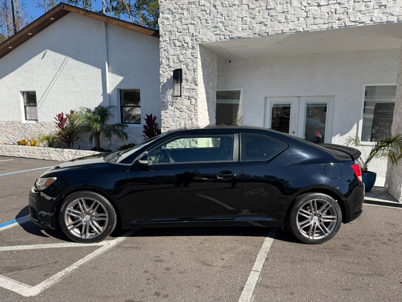 Used 2013 Scion tC image 2