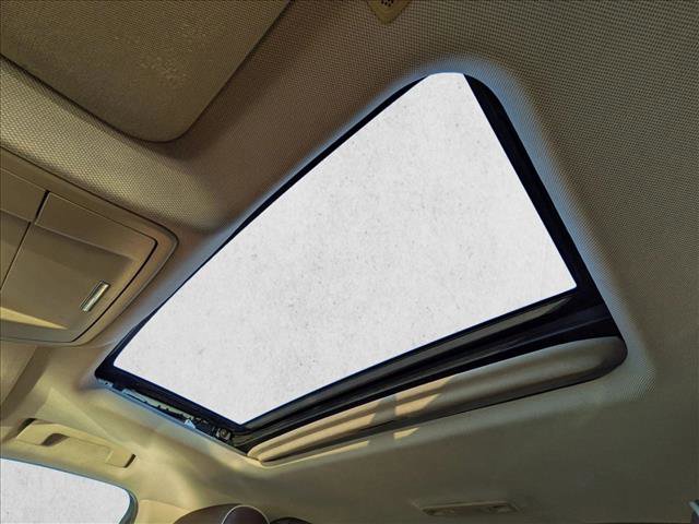 Used 2015 Chevrolet Silverado 1500 High Country w/ High Country Premium Package AWD/4WD image 14