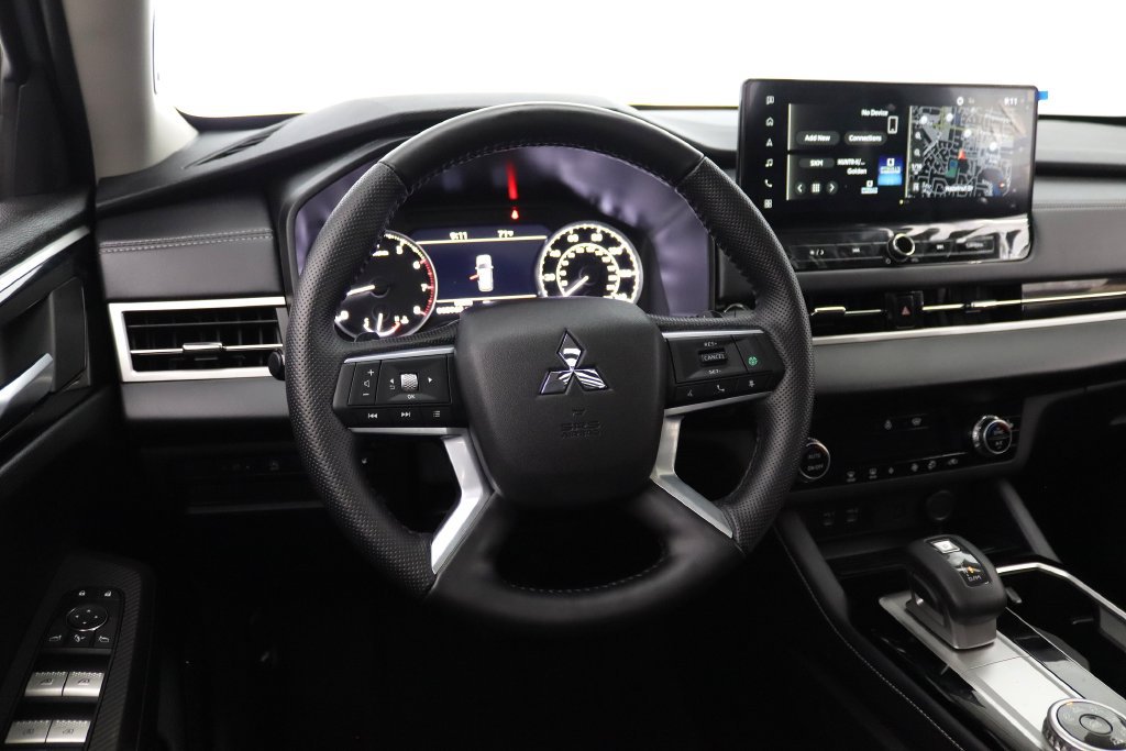 Used 2026 Mitsubishi Outlander AWD image 18