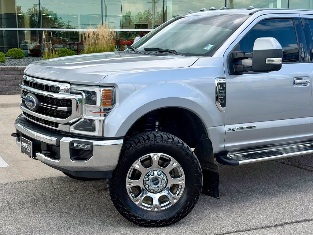 Used 2022 Ford F350 Lariat w/ Lariat Ultimate Package AWD/4WD image 2