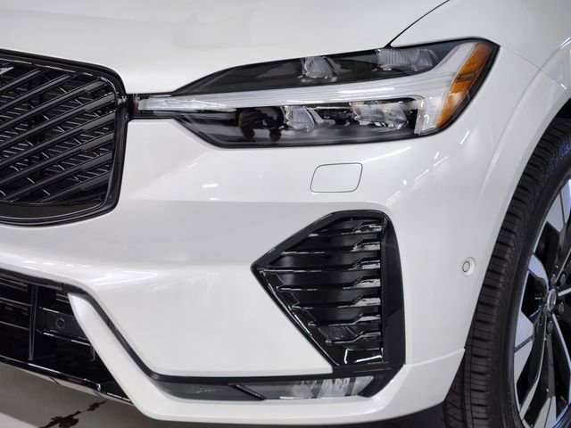 New 2026 Volvo XC60 B5 Plus w/ Protection Package Premier image 11