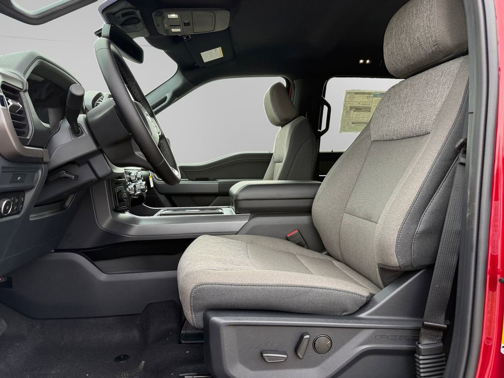 New 2026 Ford F150 XLT w/ Equipment Group 302A MID image 9