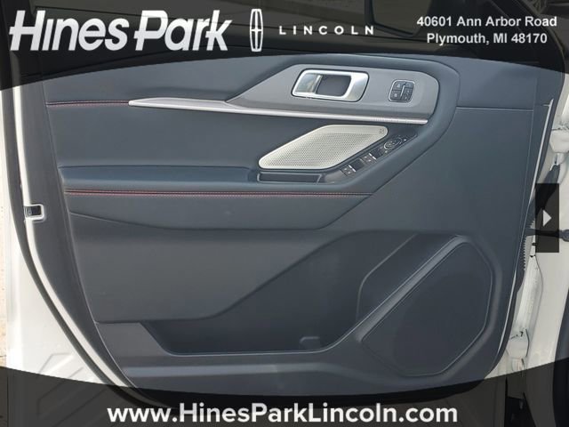 Used 2025 Ford Explorer ST w/ Sun And Sound Package image 9