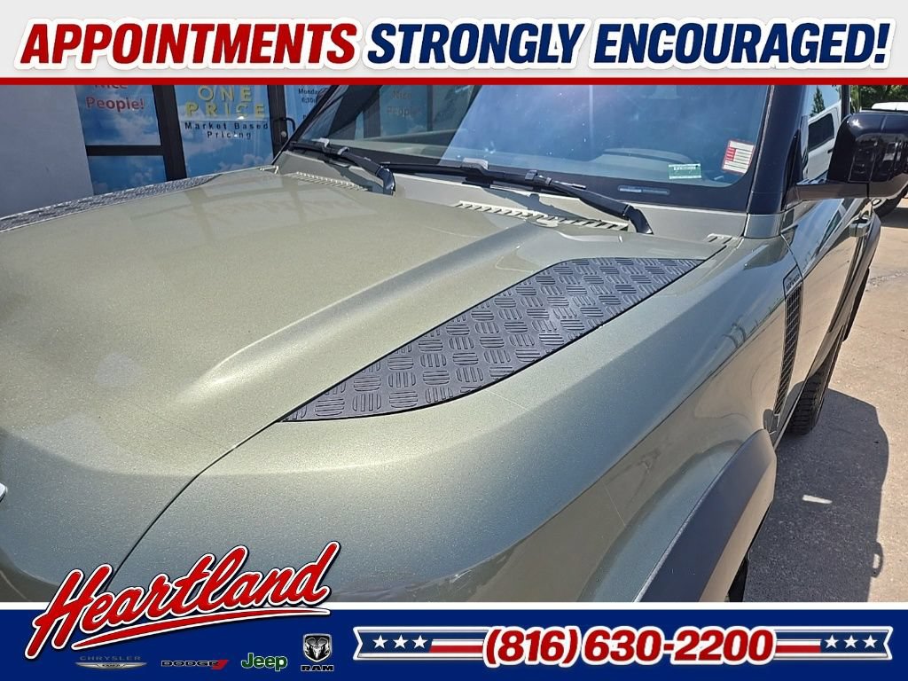 Used 2021 Land Rover Defender 90 First Edition AWD/4WD image 19