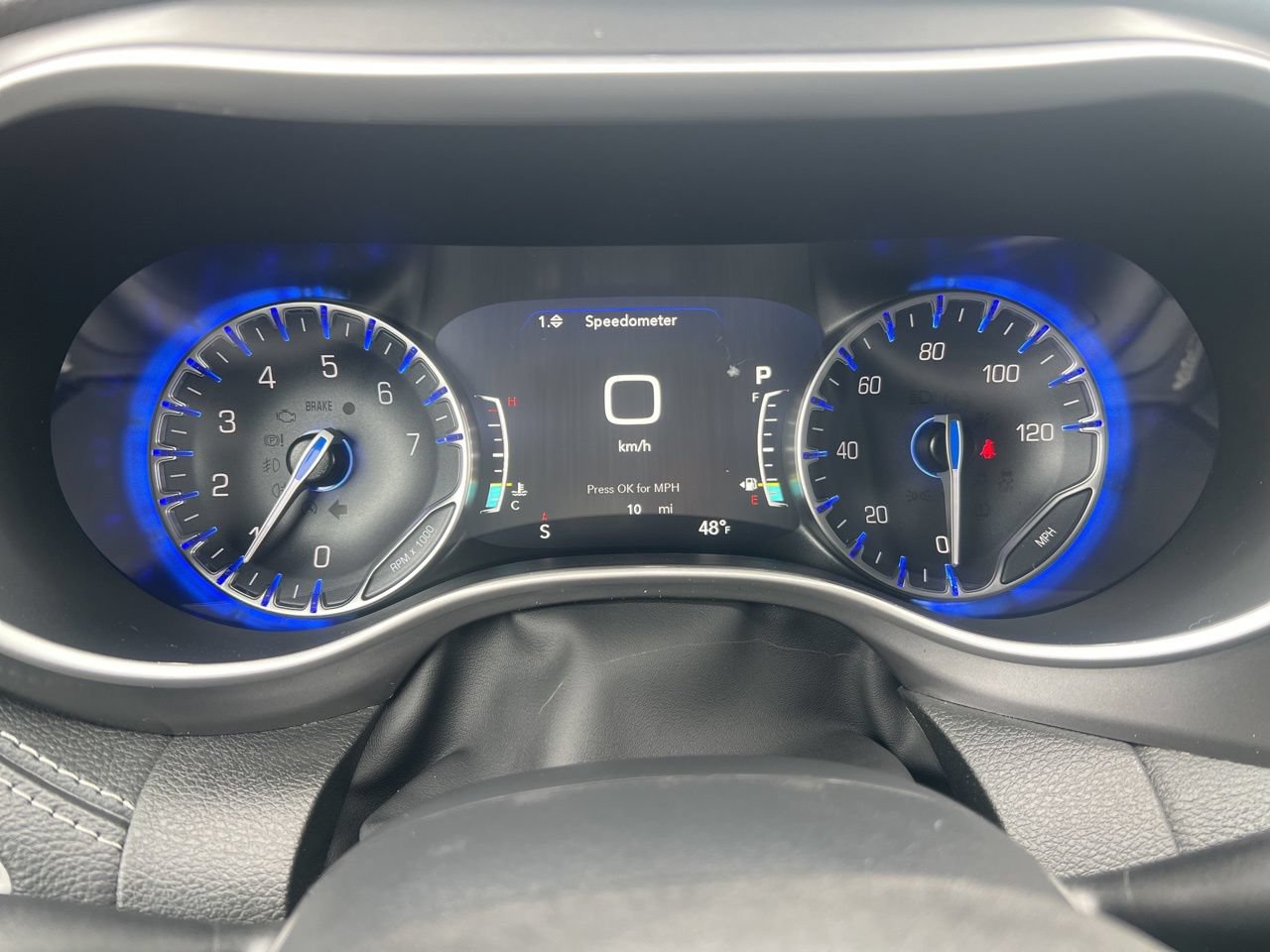 New 2026 Chrysler Pacifica Select w/ S Appearance Package FWD image 25