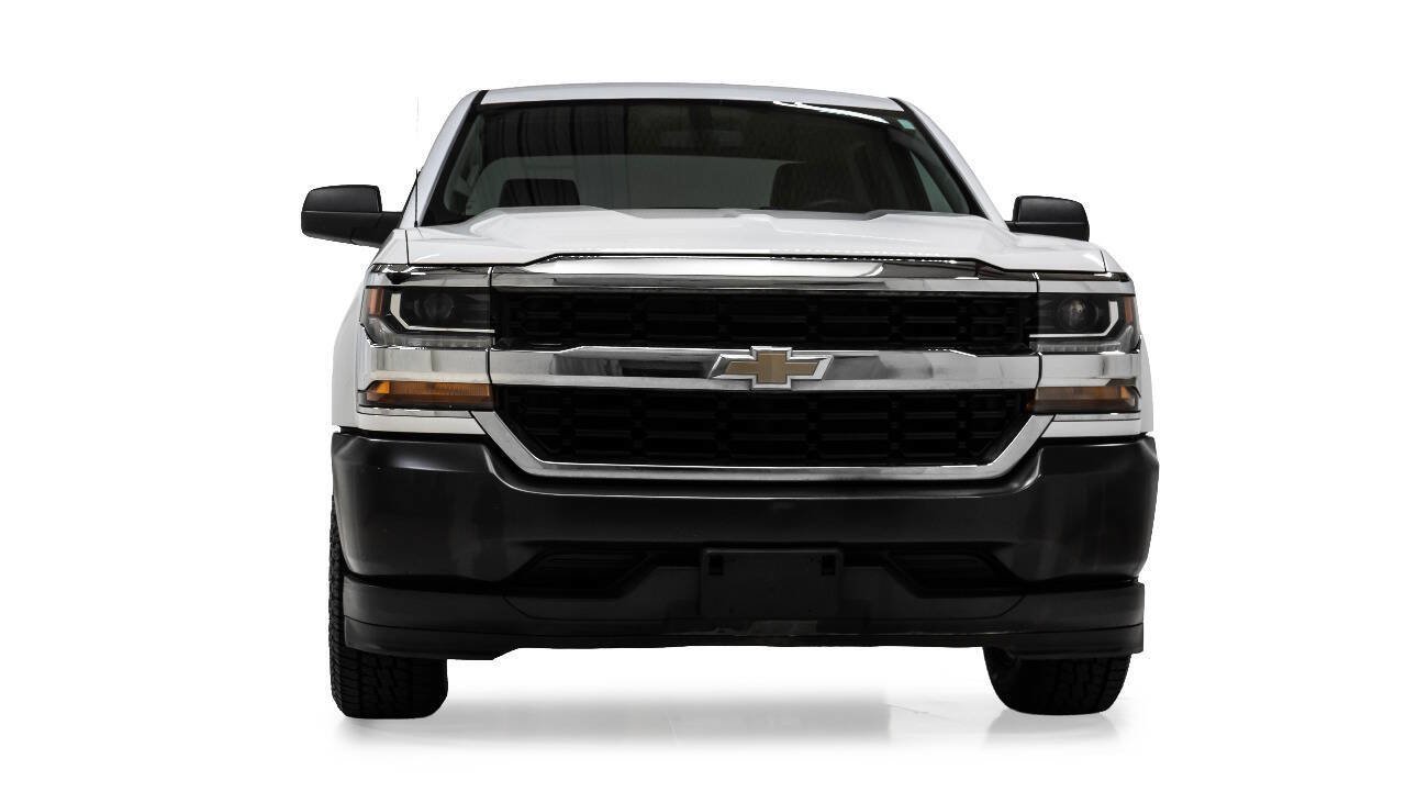 Used 2018 Chevrolet Silverado 1500 W/T RWD image 7